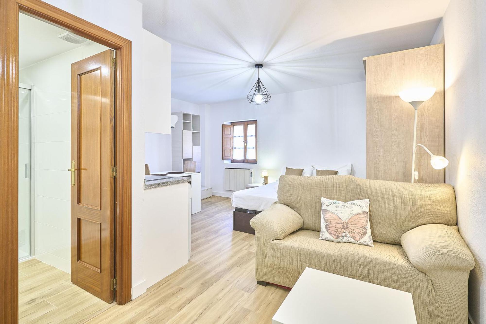Traviesa 22 By Keyhom Apartment Salamanca Bagian luar foto