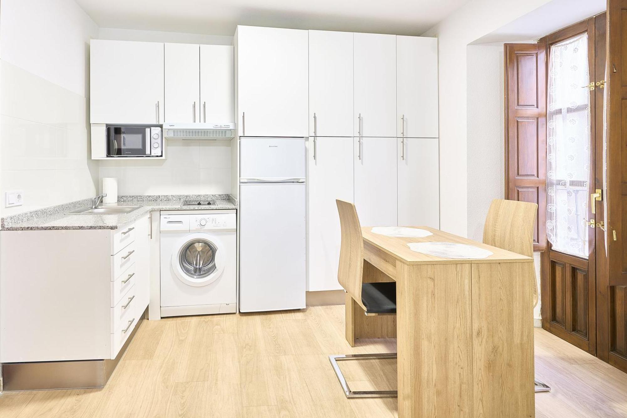 Traviesa 22 By Keyhom Apartment Salamanca Bagian luar foto