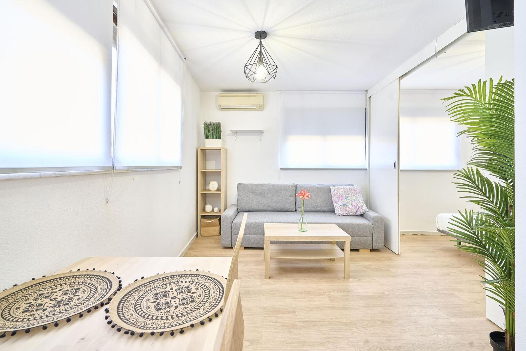 Traviesa 22 By Keyhom Apartment Salamanca Bagian luar foto